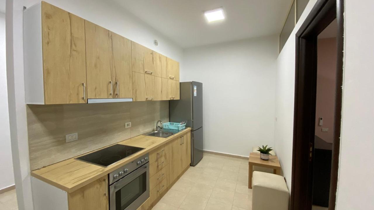 Anna'S Apartament Lushnjë 外观 照片